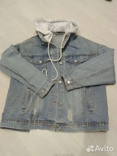 Джинсовая куртка