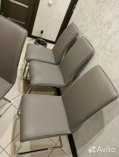 Перетяжка и ремонт мягкой мебели