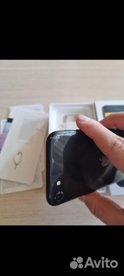 iPhone SE (2020), 64 ГБ
