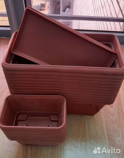 Контейнер для цветов