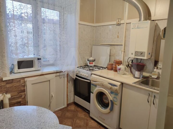 3-к. квартира, 55 м², 3/5 эт.