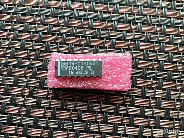 74hct4052N