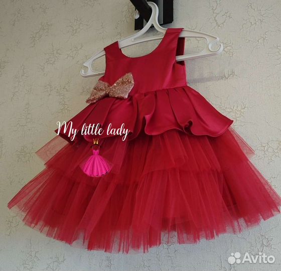 Нарядное платье для девочки на 1 годик новое