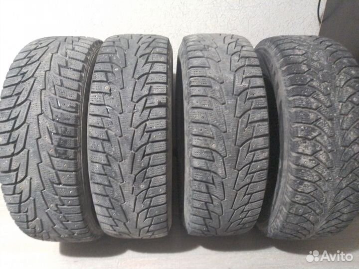 Hankook Winter I'Pike 215/65 R16