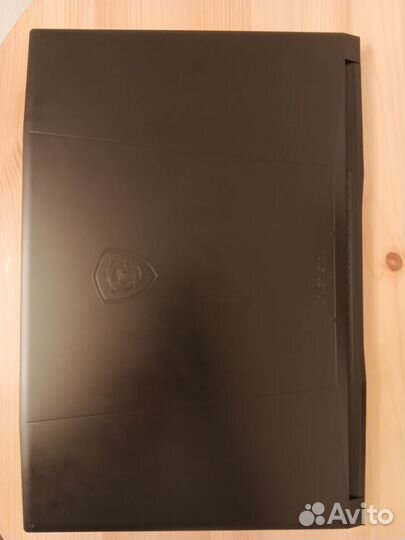 MSI Katana 17 B12UCR-1024XRU