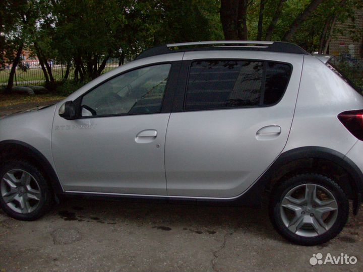 Renault Sandero Stepway 1.6 МТ, 2019, 37 000 км