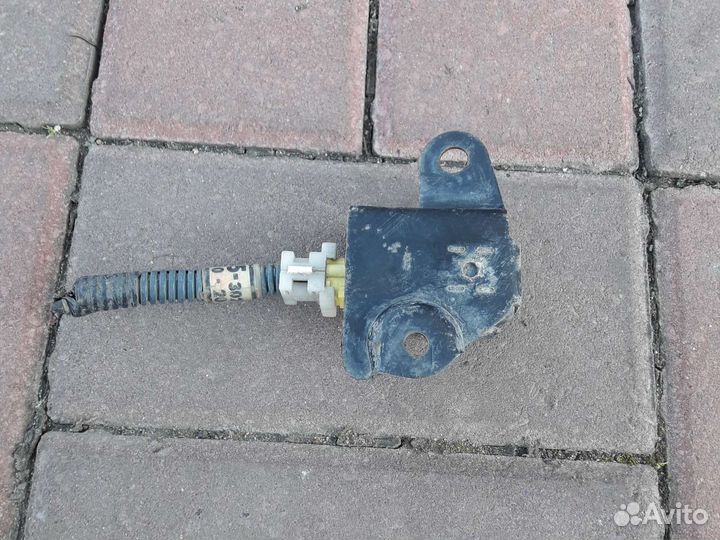 Проводка парктроников зад Faw besturn B50