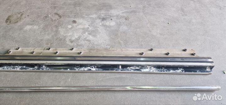 Подножка правая Mercedes-Benz G W463 A4635207800