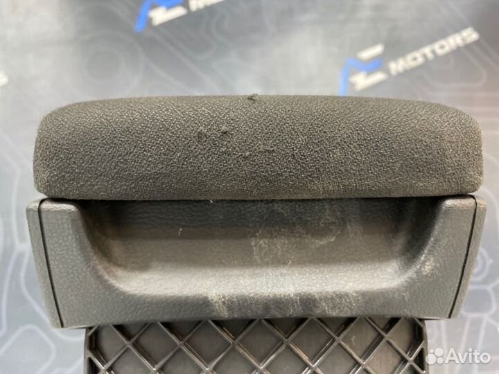 Подлокотник Volkswagen Passat Variant B6 BZB 2008
