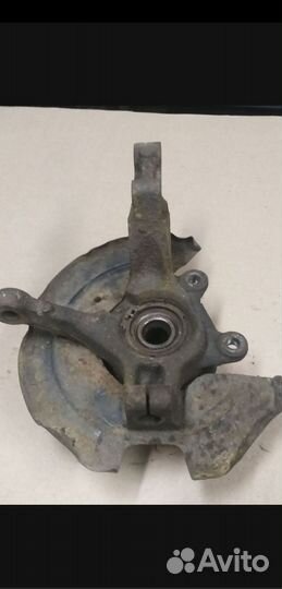 Поворотный кулак renault logan 1 левый