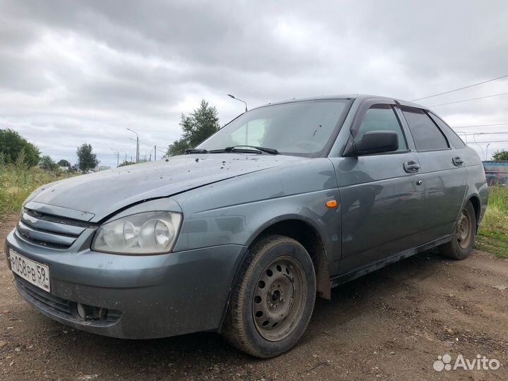 LADA priora хэтчбек в разбор