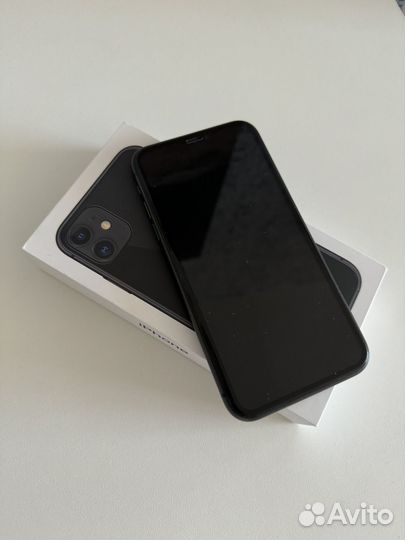 iPhone 11, 64 ГБ