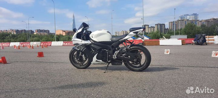 Suzuki GSX R600
