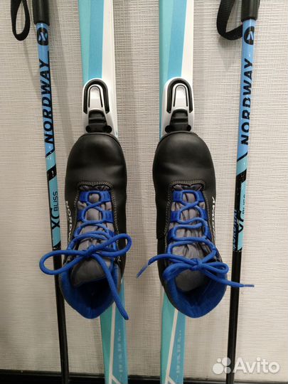 Беговые лыжи 150 палки 98 ботинки32