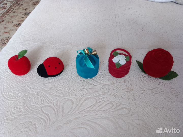 Футляр для колец бархатные коробочки