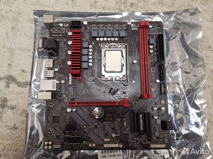 Gigabyte b660m gaming DDR 4 + intel i3 12400f