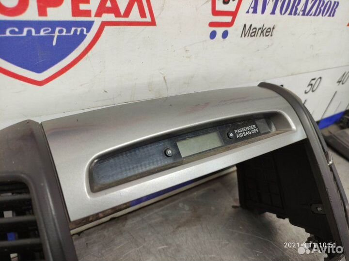 Рамка магнитолы Hyundai Santa Fe 2 D4HB 2010