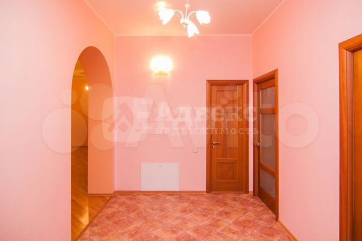 2-к. квартира, 121,1 м², 1/10 эт.