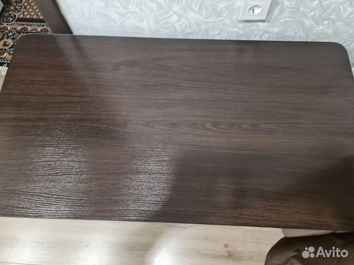 Письменный стол