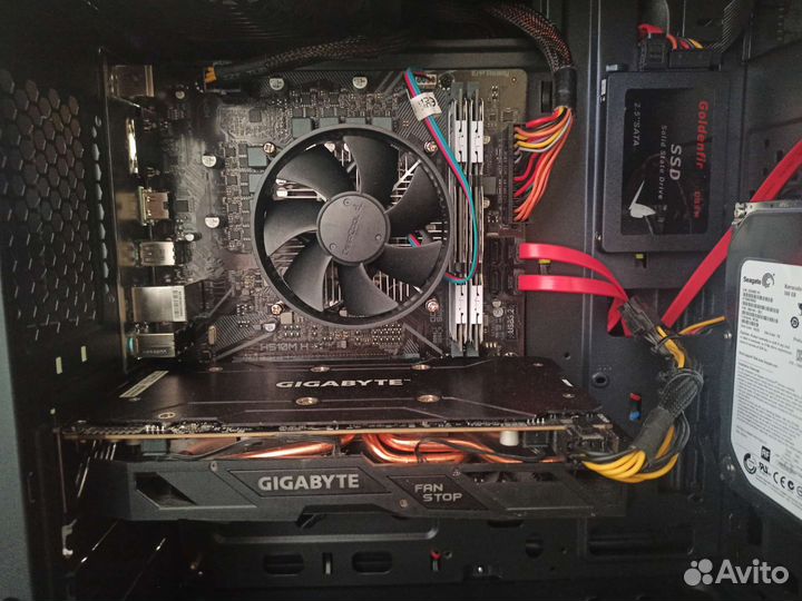 Игровой компьютер (rx 570 + i3 10100f)