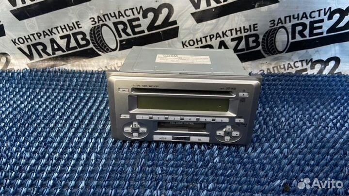 Магнитола Toyota Premio ZZT245-0005215 1ZZ-FE 2002