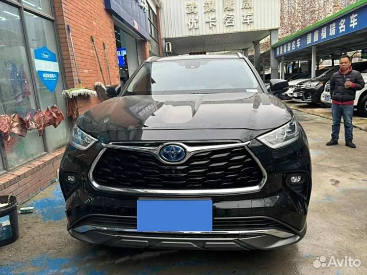Toyota Highlander 2.4 AT, 2022, 28 000 км
