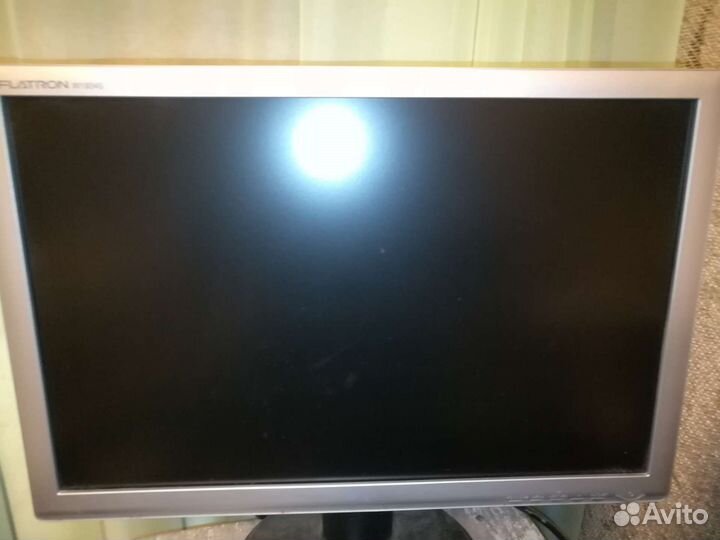 Монитор LG