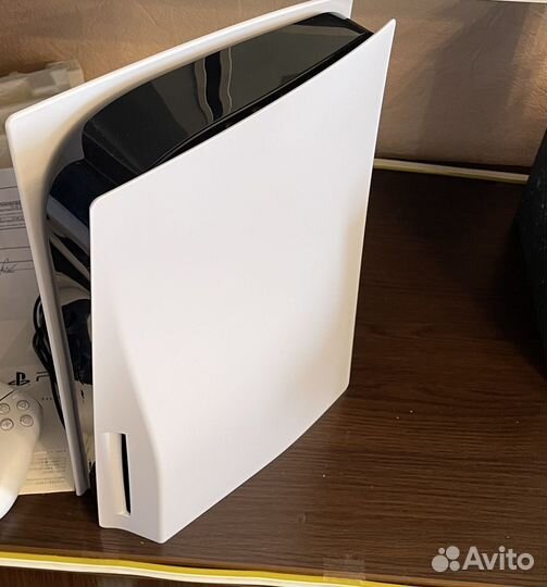 PlayStation 5, чек, много игр и подписка