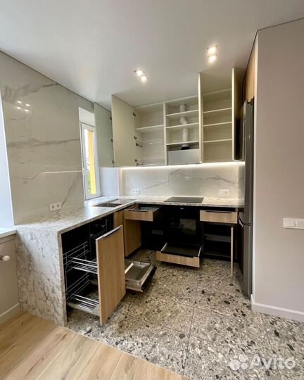 Угловая кухня 