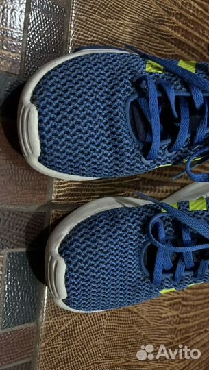 Кроссовки adidas