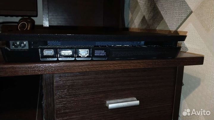 Sony PlayStation 4 slim 1tb с играми
