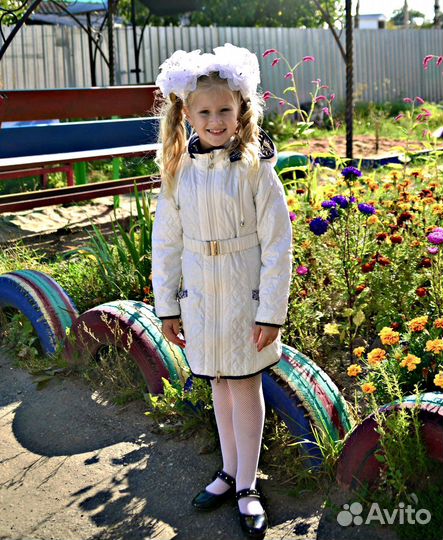 Плащ для девочки (6-8 лет)