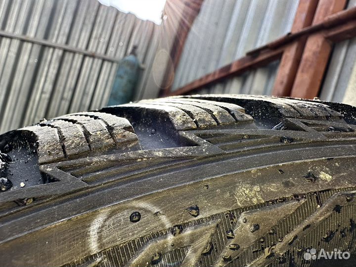 Nexen Winguard WinSpike WH62 215/55 R17