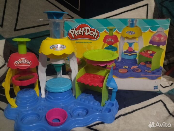 Игровой набор Play Doh (плэй до) фабрика пирожных