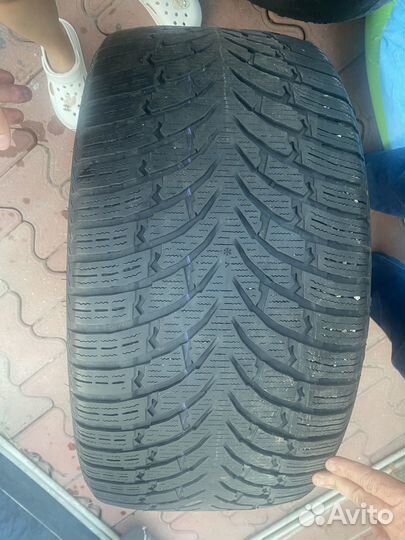 Nokian Tyres Hakkapeliitta 4 295/40 R21