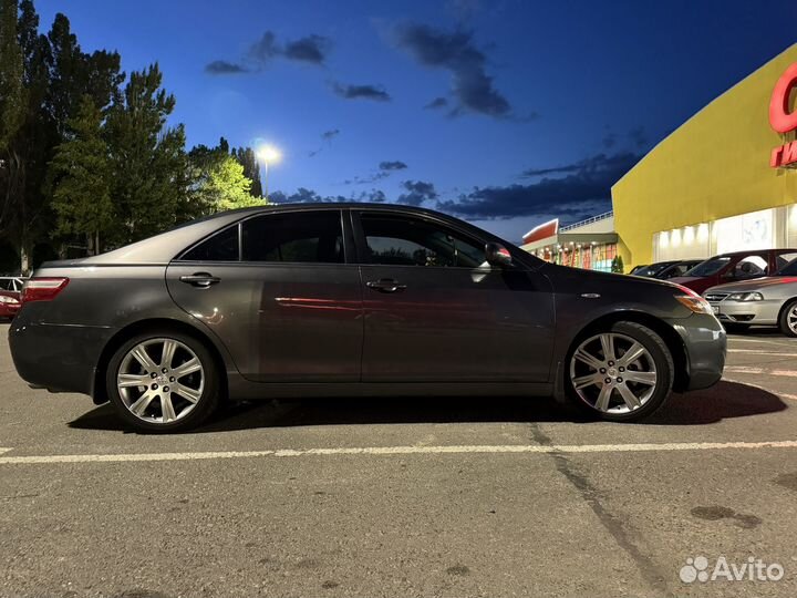 Toyota Camry 2.4 AT, 2007, 268 000 км