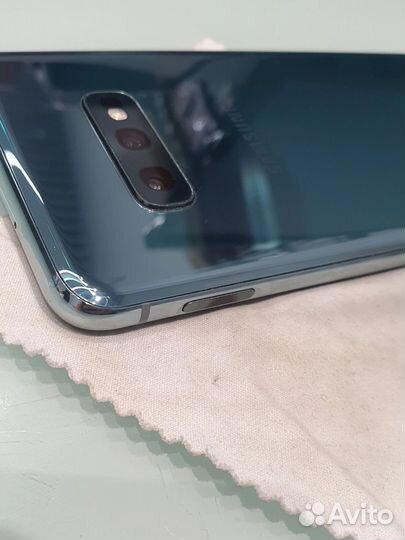 Samsung Galaxy S10e, 8/128 ГБ