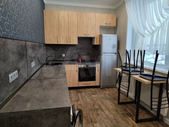 2-к. квартира, 42 м², 6/8 эт.