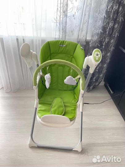 Стульчик для кормления, с качелью и музыкой