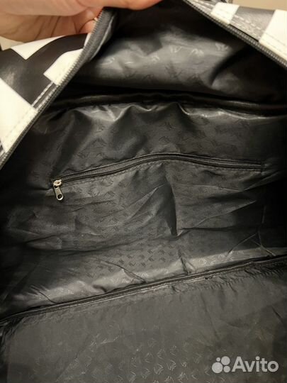 Сумка саквояж Venum спортивная