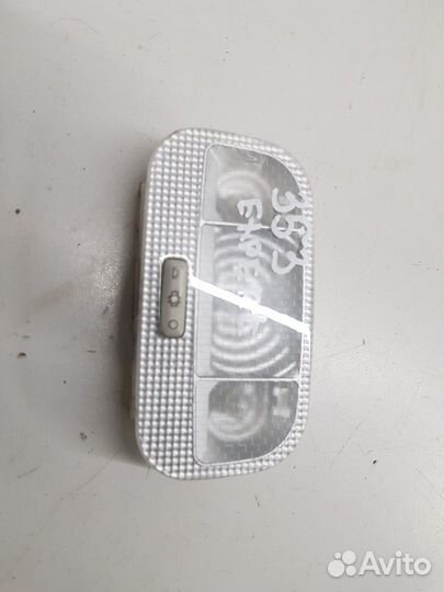 Плафон внутреннего освещения (Peugeot Expert)