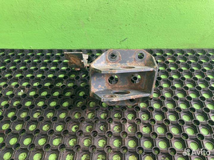 Кронштейн тяги стабилизатора DAF XF105