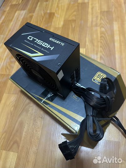 Модульный блок питания 750w gold Gigabyte