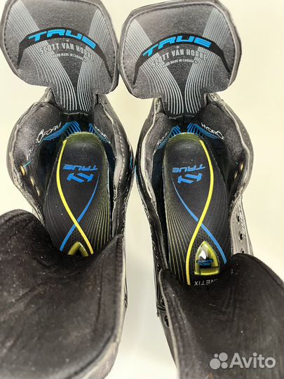 Коньки хоккейные true custon svh