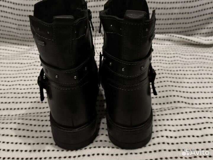 Полусапожки женские новые демисезонные оригинал 35