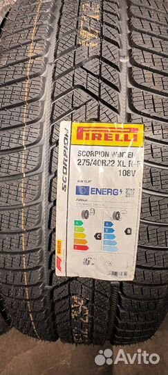 Pirelli Scorpion Winter RFT 275/40 R22 и 315/35 R22 111V