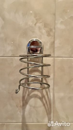 Держатель для фена в ванной