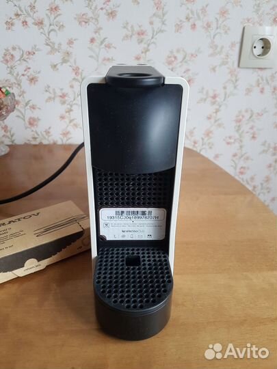 Кофемашина nespresso essenza mini c30