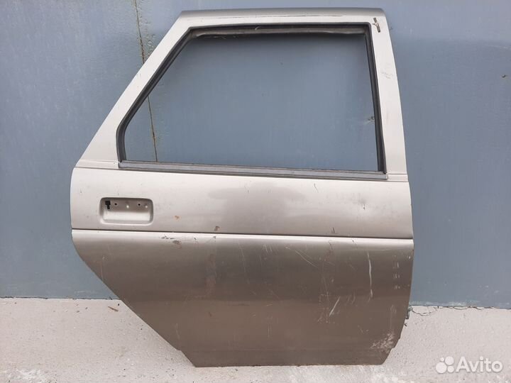Дверь на ваз 099 - 09 на волгу 31105