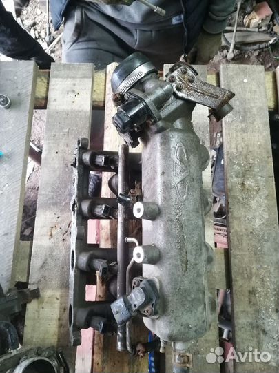 Впускной коллектор на Chery Amulet a15